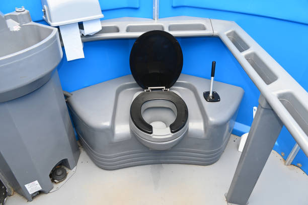 Best Portable restroom trailer rental  in Fontana, CA